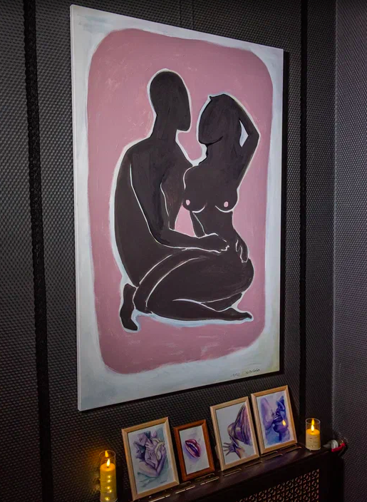 Фото Голые женщины и мужчины. В Новосибирске открылась выставка эротических картин – 15 кадров только для взрослых 8 - Сиб.ФМ Фото Голые женщины и мужчины. В Новосибирске открылась выставка эротических картин – 15 кадров только для взрослых 8